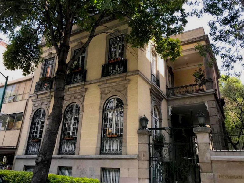Hermoso edificio en la colonia Juarez - Ciudad y Patrimonio